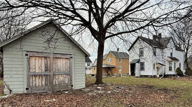 1672 Grand Central Avenue, Elmira, NY 14903