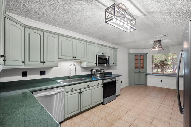 5018 Starboard Lane, Dickinson, TX 77539