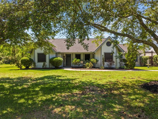 5018 Starboard Lane, Dickinson, TX 77539
