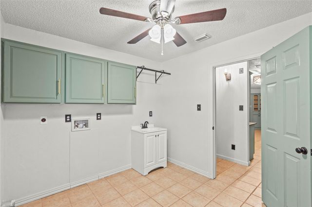 5018 Starboard Lane, Dickinson, TX 77539