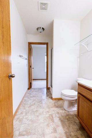 3910 122nd Street, Urbandale, IA 50323