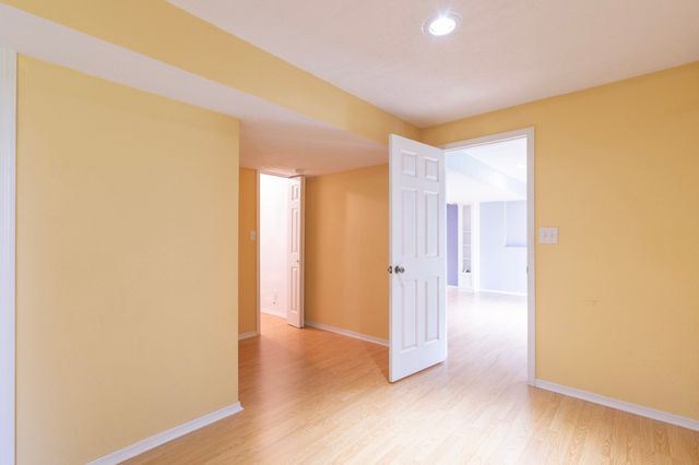 3910 122nd Street, Urbandale, IA 50323