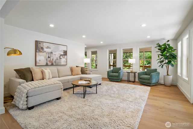 18929 296th Place NE, Duvall, WA 98019