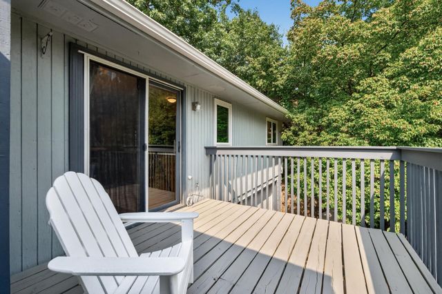 408-410 Cardigan Road, Shoreview, MN 55126
