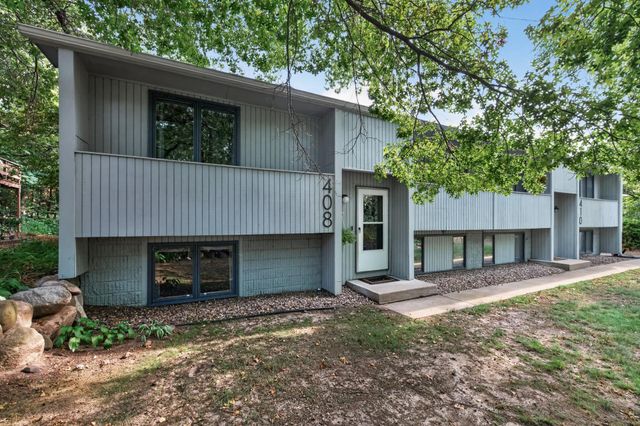 408-410 Cardigan Road, Shoreview, MN 55126