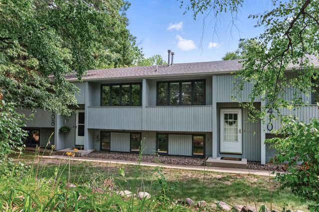 408-410 Cardigan Road, Shoreview, MN 55126