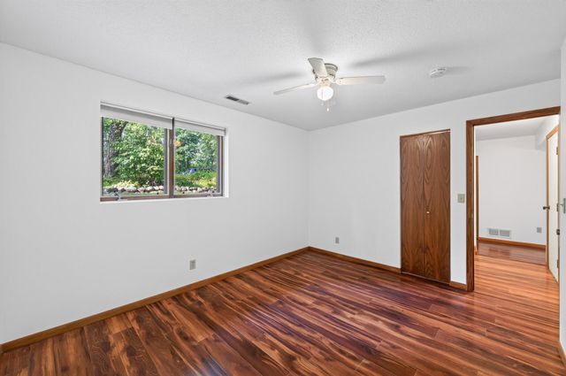 408-410 Cardigan Road, Shoreview, MN 55126