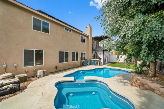 6072 Cedar Creek Road, Eastvale, CA 92880