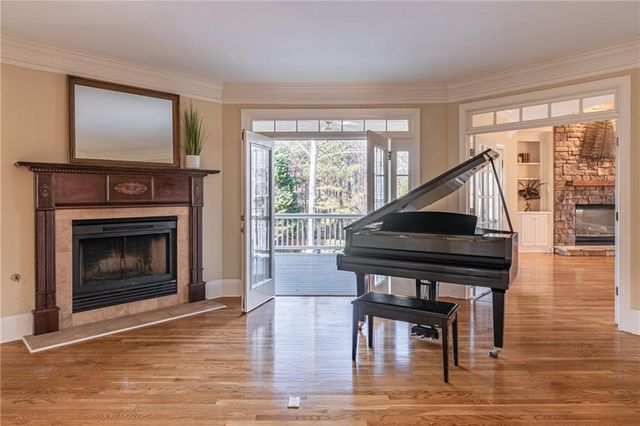 2169 Glenmore Lane, Snellville, GA 30078