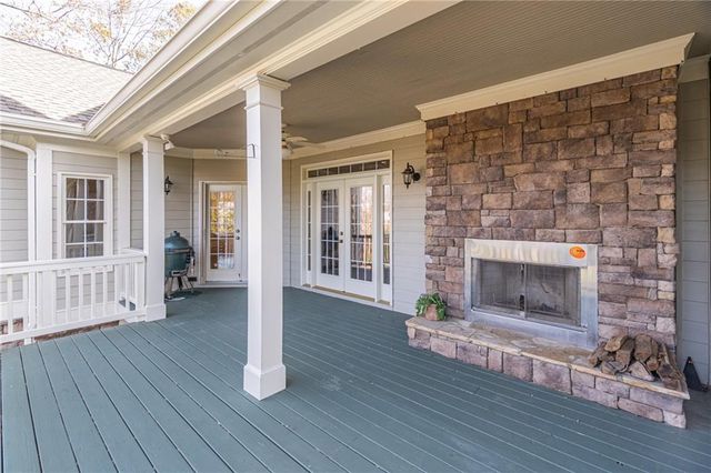 2169 Glenmore Lane, Snellville, GA 30078
