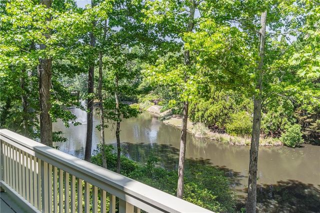 2169 Glenmore Lane, Snellville, GA 30078
