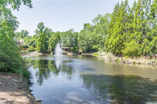2169 Glenmore Lane, Snellville, GA 30078