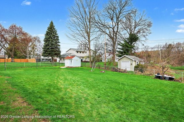 3678 Trianon Trail, Holt, MI 48842