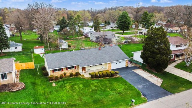 3678 Trianon Trail, Holt, MI 48842