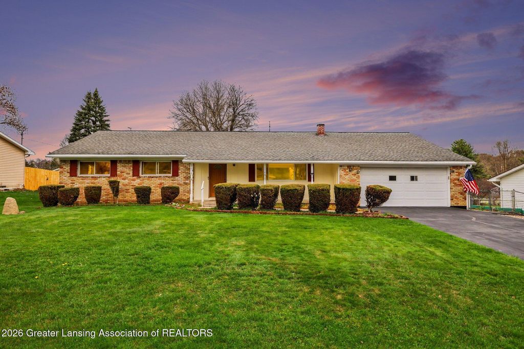 3678 Trianon Trail, Holt, MI 48842