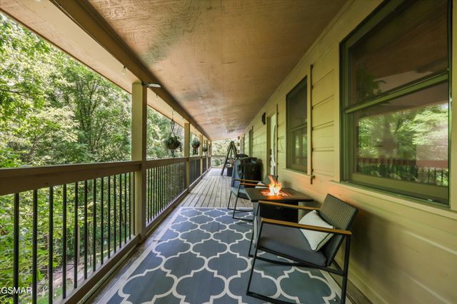 288 Panther Creek Road, Sevierville, TN 37876
