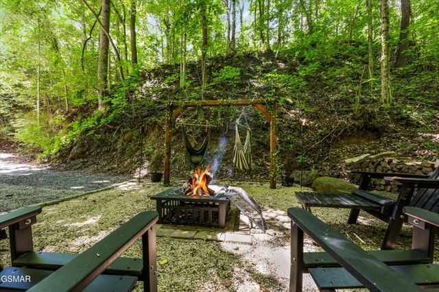 288 Panther Creek Road, Sevierville, TN 37876