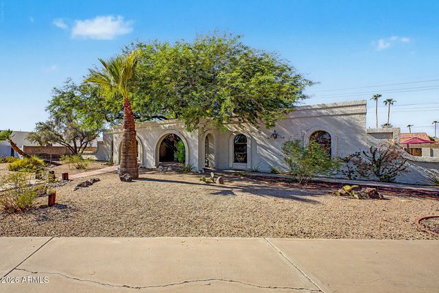 7532 W VILLA THERESA Drive, Glendale, AZ 85308