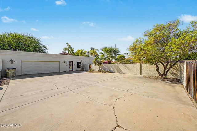 7532 W VILLA THERESA Drive, Glendale, AZ 85308