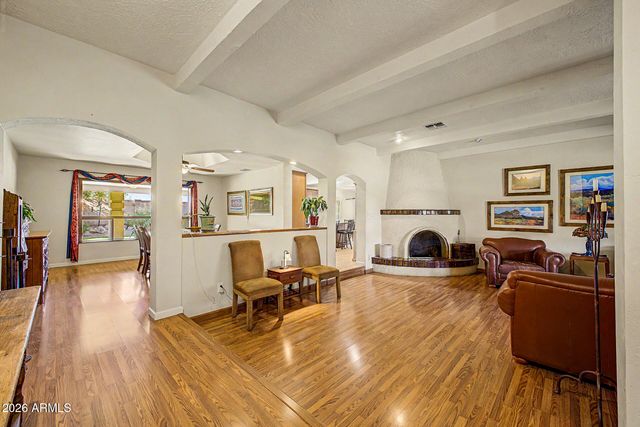7532 W VILLA THERESA Drive, Glendale, AZ 85308