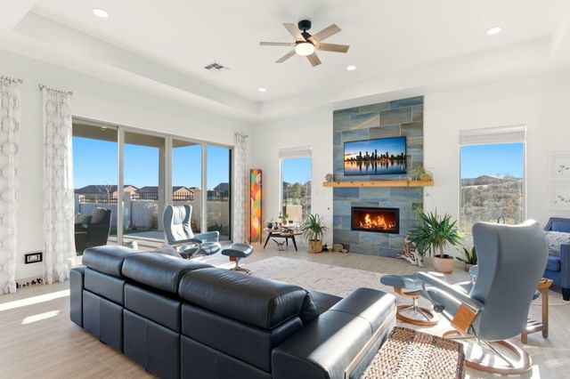 5731 Venada Court NE, Rio Rancho, NM 87144