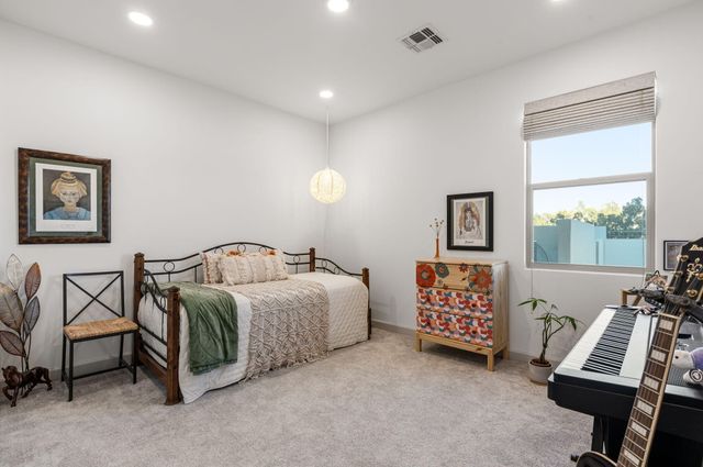 5731 Venada Court NE, Rio Rancho, NM 87144