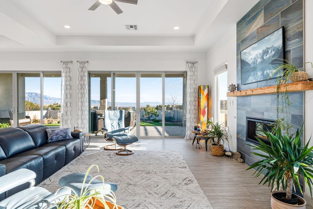 Image 14 of property listing at 5731 Venada Court NE, Rio Rancho, NM 87144