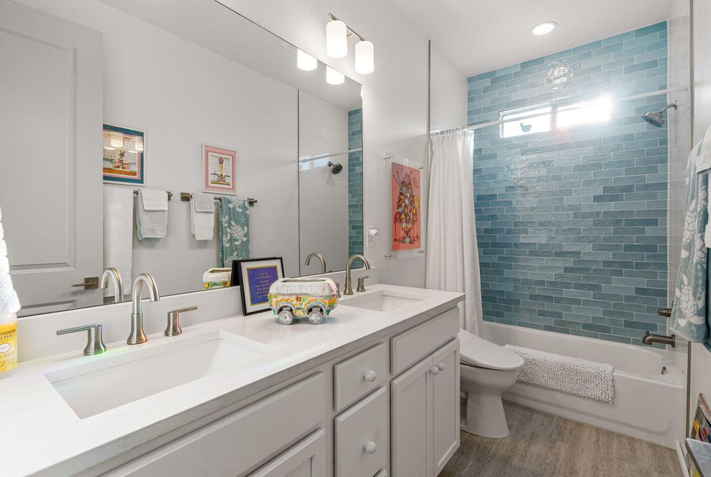 Image 17 of property listing at 5731 Venada Court NE, Rio Rancho, NM 87144