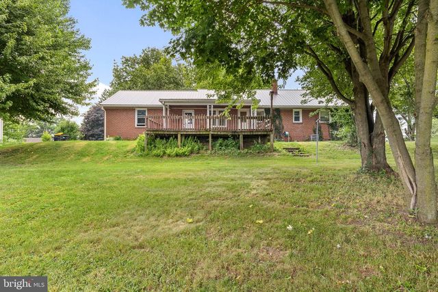 1230 ORCHARD RD, Lititz, PA 17543