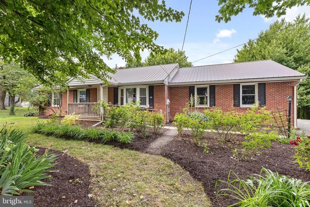 1230 ORCHARD RD, Lititz, PA 17543