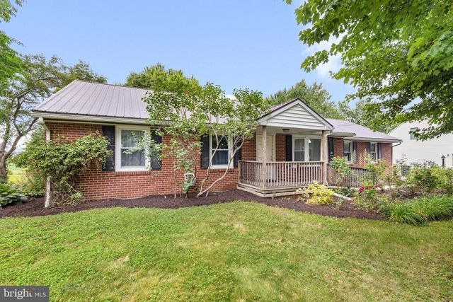 1230 ORCHARD RD, Lititz, PA 17543