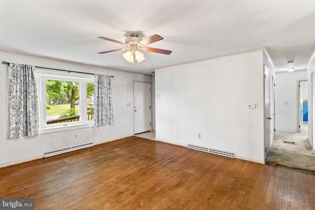 1230 ORCHARD RD, Lititz, PA 17543