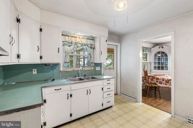 1230 ORCHARD RD, Lititz, PA 17543