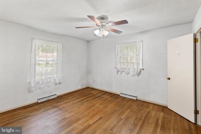 1230 ORCHARD RD, Lititz, PA 17543