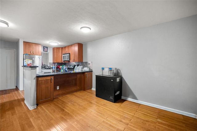 105 SE 16TH AVENUE N101, Gainesville, FL 32601