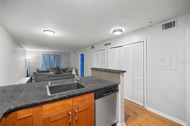 105 SE 16TH AVENUE N101, Gainesville, FL 32601