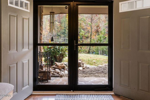 560 Buckhorn Road, Gatlinburg, TN 37738