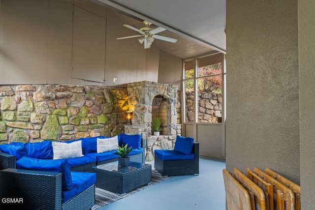 560 Buckhorn Road, Gatlinburg, TN 37738