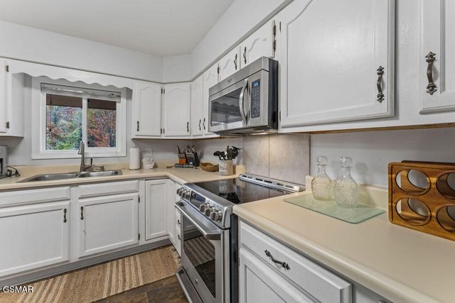 560 Buckhorn Road, Gatlinburg, TN 37738