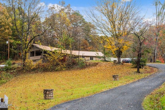 560 Buckhorn Road, Gatlinburg, TN 37738