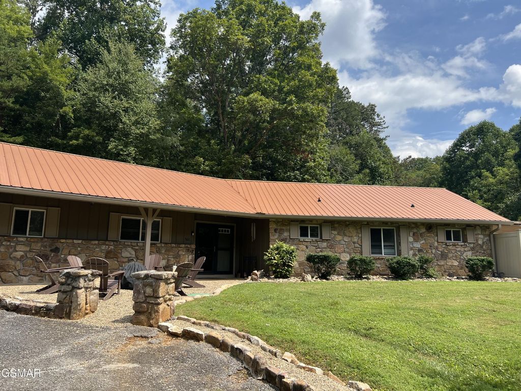 560 Buckhorn Road, Gatlinburg, TN 37738