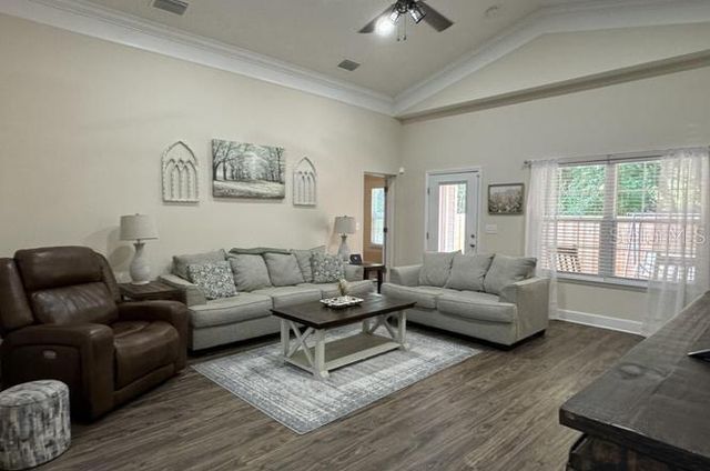 6107 W 1ST MNR, Palatka, FL 32177