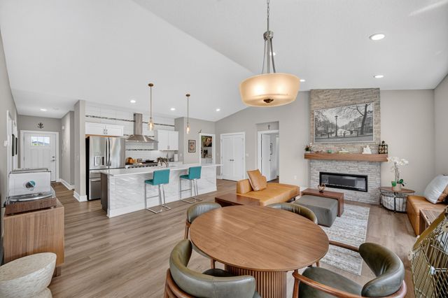 9309 Bellflower Lane, Norwalk, IA 50211