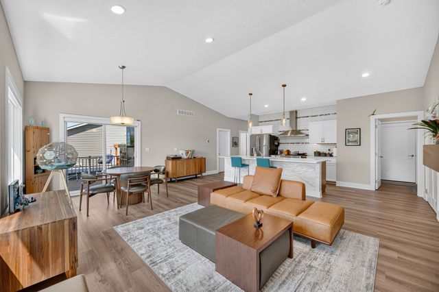 9309 Bellflower Lane, Norwalk, IA 50211