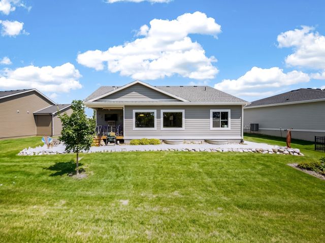 9309 Bellflower Lane, Norwalk, IA 50211