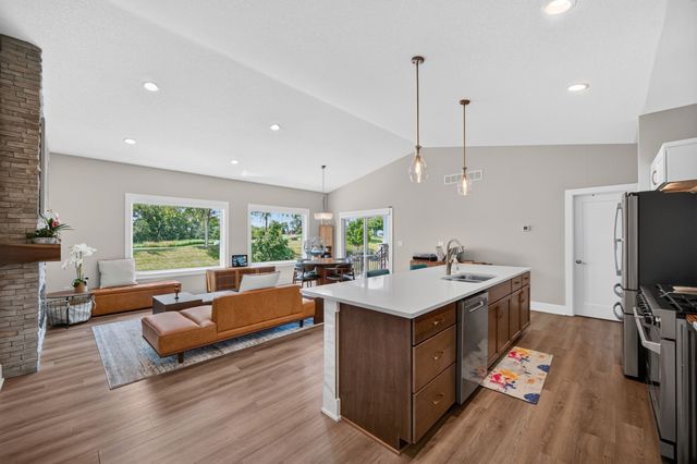 9309 Bellflower Lane, Norwalk, IA 50211