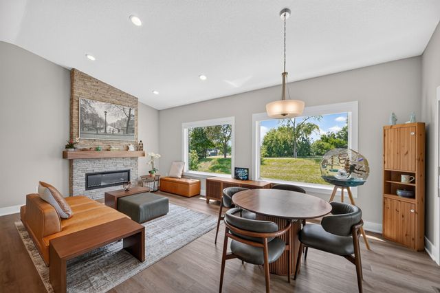 9309 Bellflower Lane, Norwalk, IA 50211