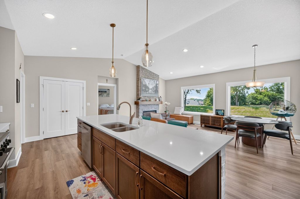 9309 Bellflower Lane, Norwalk, IA 50211
