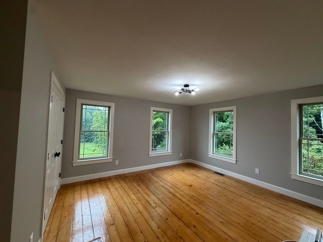 129 Old Dublin Road, Peterborough, NH 03458