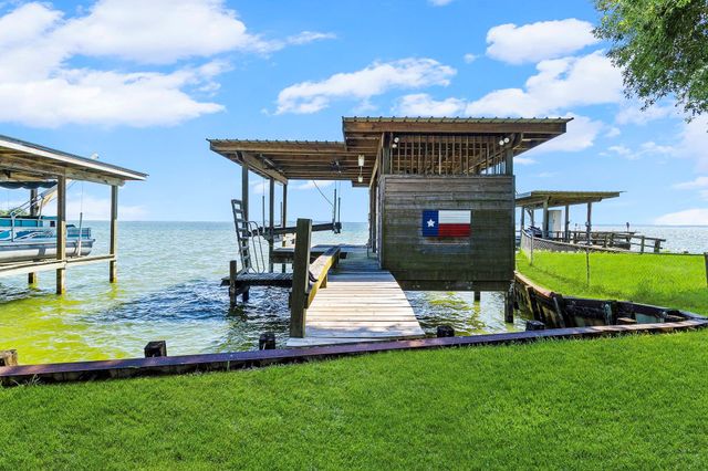 536 Weavers Cove, Livingston, TX 77351